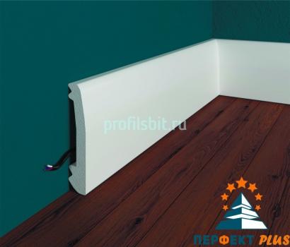 Напольный плинтус Перфект Плюс P19 69 мм 2 м белый ударопрочный полимер