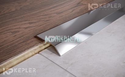 Разноуровневый порог стальной 66x15 мм FAP 15 P полированная сталь 2,7 м