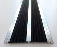 Одноуровневый порог из алюминия с 2 резиновыми вставками 68 мм ПО-200-02 серебро матовое 2.7 м